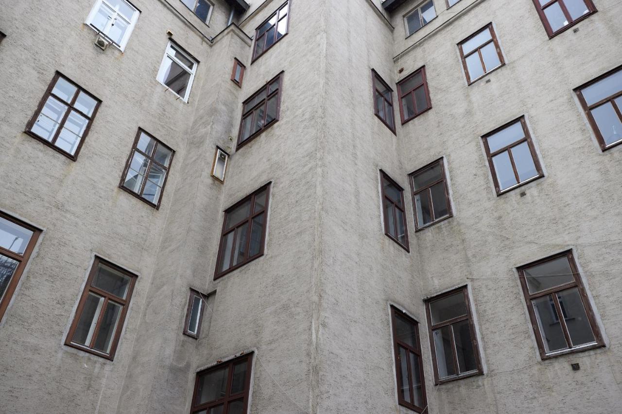 Apartament Beautiful Restored - Close To Metro - Ii *